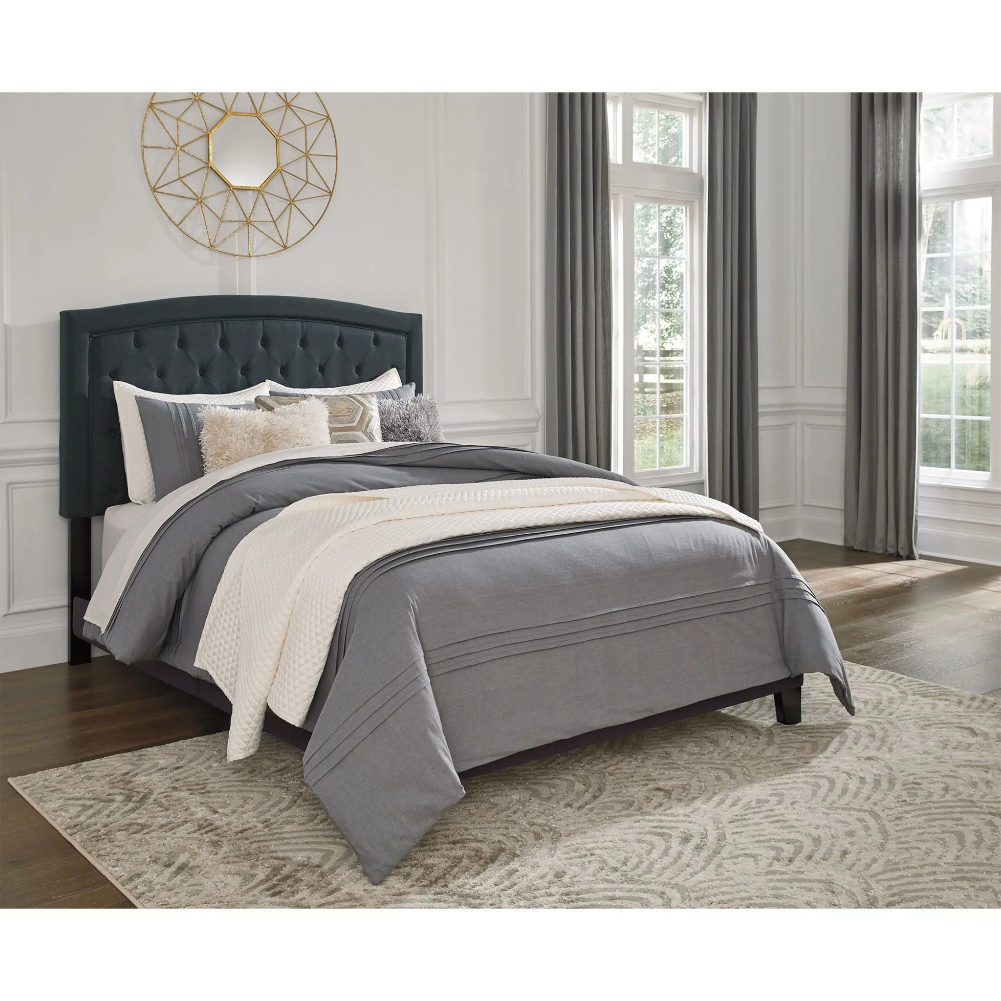 Adelloni 3 Piece King Upholstered Bed