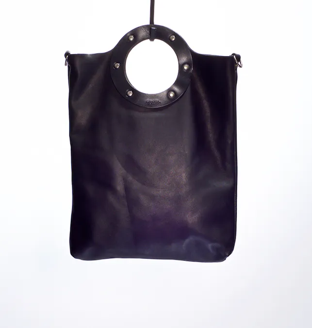 B32 SMALL CIRCLE TOTE