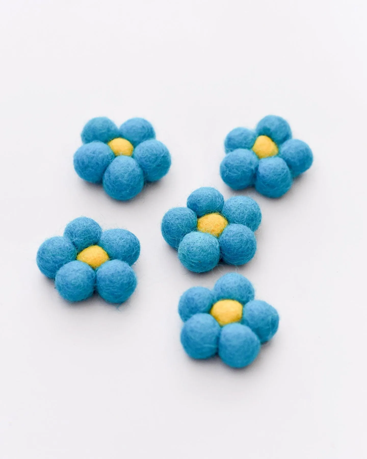 Felt Daisy Flowers (Blue Coloured) - 5 Flowers