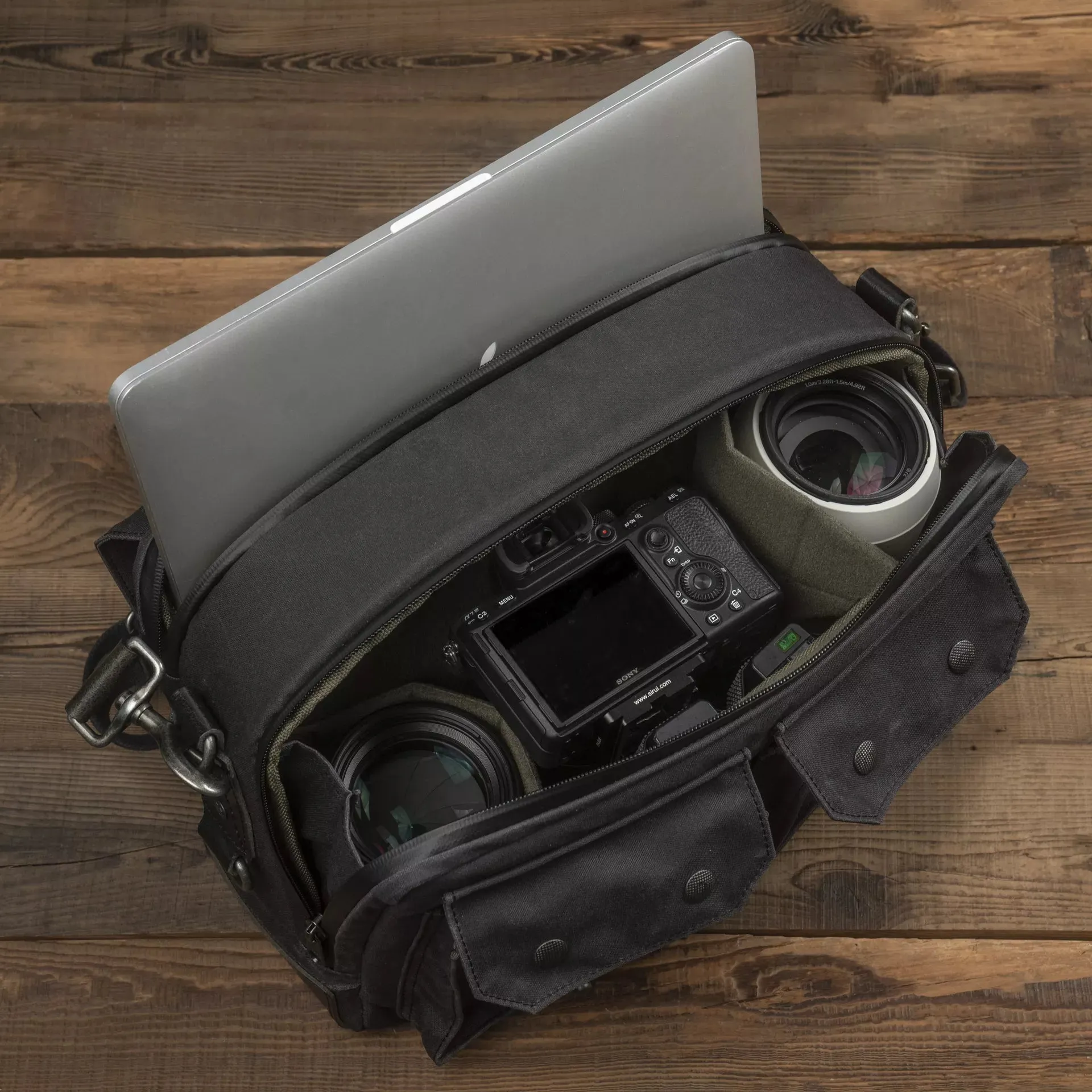 New City Explorer Scout Daily/ Camera Bag | 9L