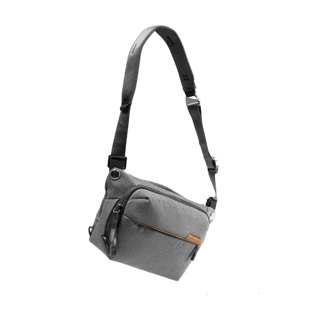 Peak Design Everyday Sling 3L