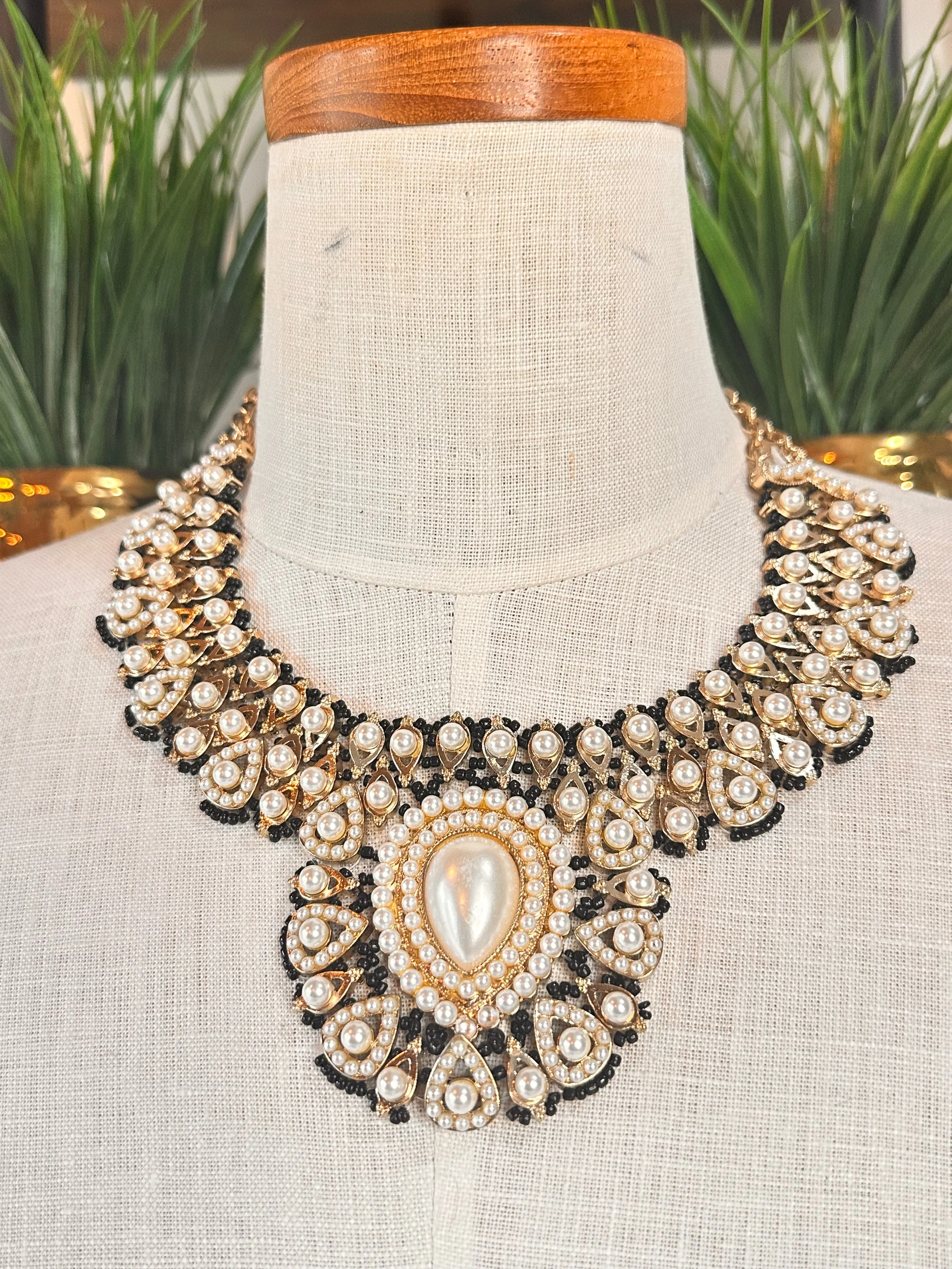 Pearl bib necklace