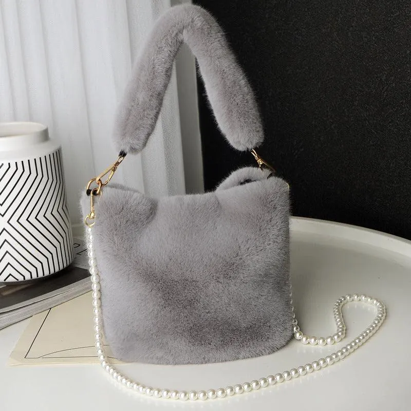 Pearl Chain Winter Checkerboard Plush Bucket Bag