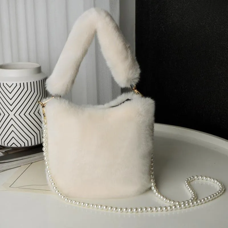 Pearl Chain Winter Checkerboard Plush Bucket Bag