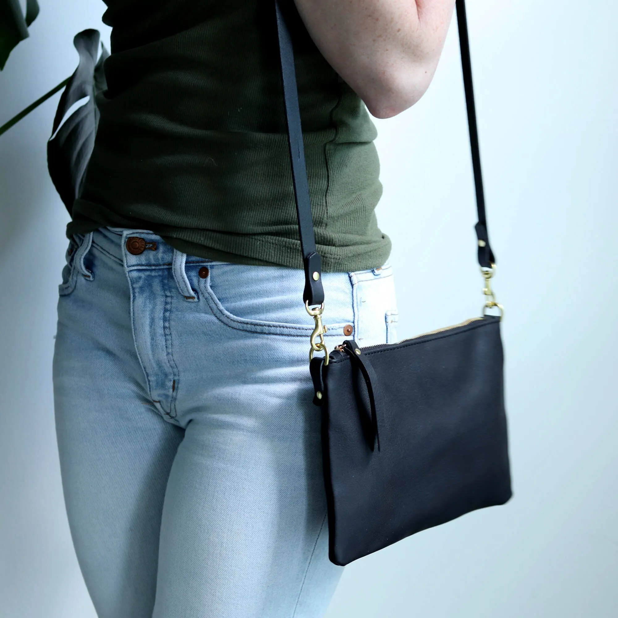 Small Leather Crossbody Clutch Bag - Black Pebble