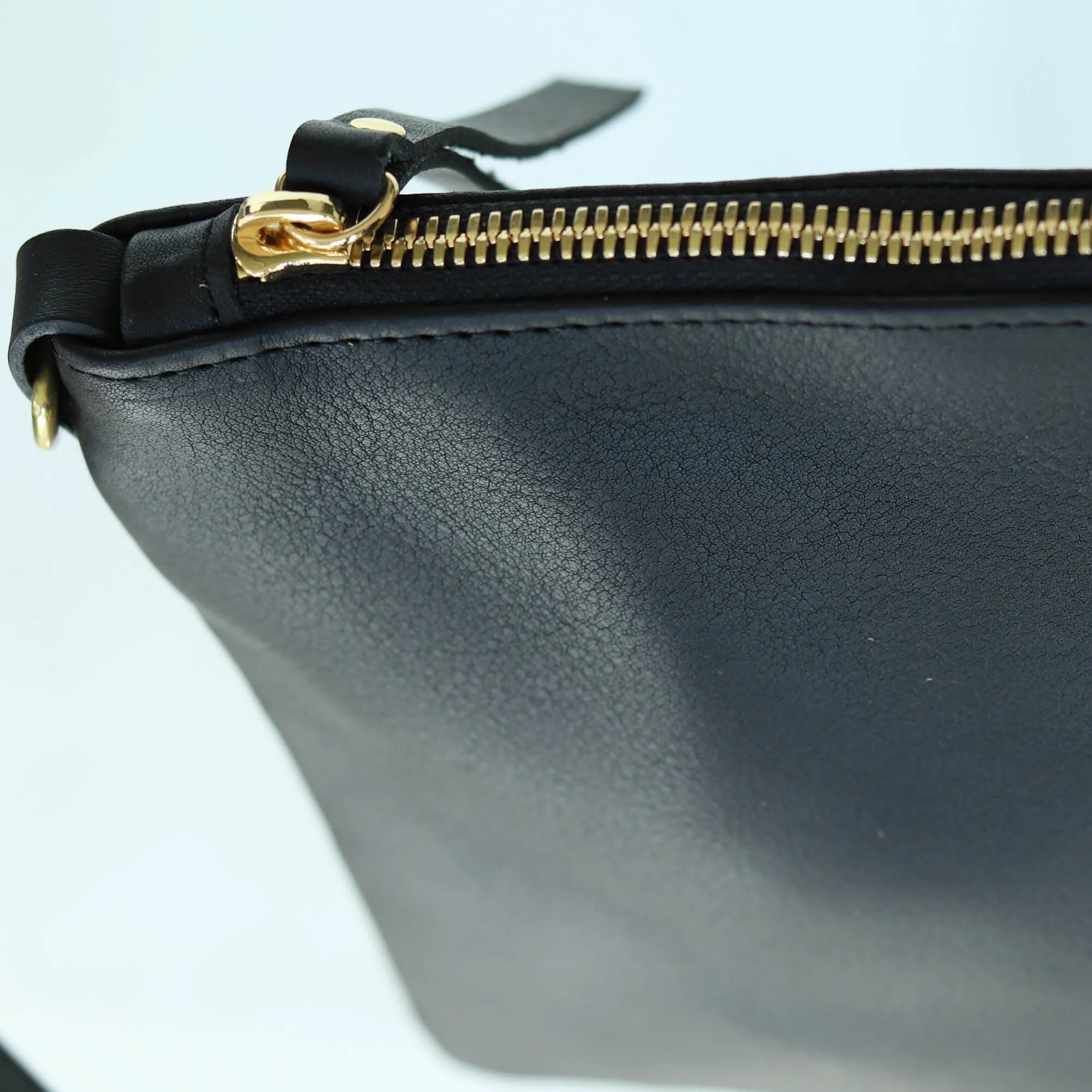 Small Leather Crossbody Clutch Bag - Black Pebble