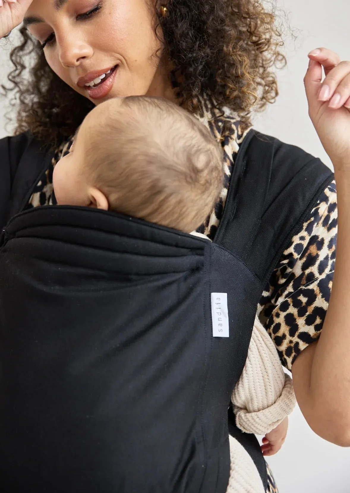 Timeless Black Organic Cotton Baby Carrier